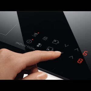 electrolux-encimera-induccion-lit60336c-3-zonas-60cm-biselada-8