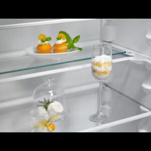 electrolux-frigorifico-integrable-eng7te75s-70cm-376l-nofrost-clase-e-4