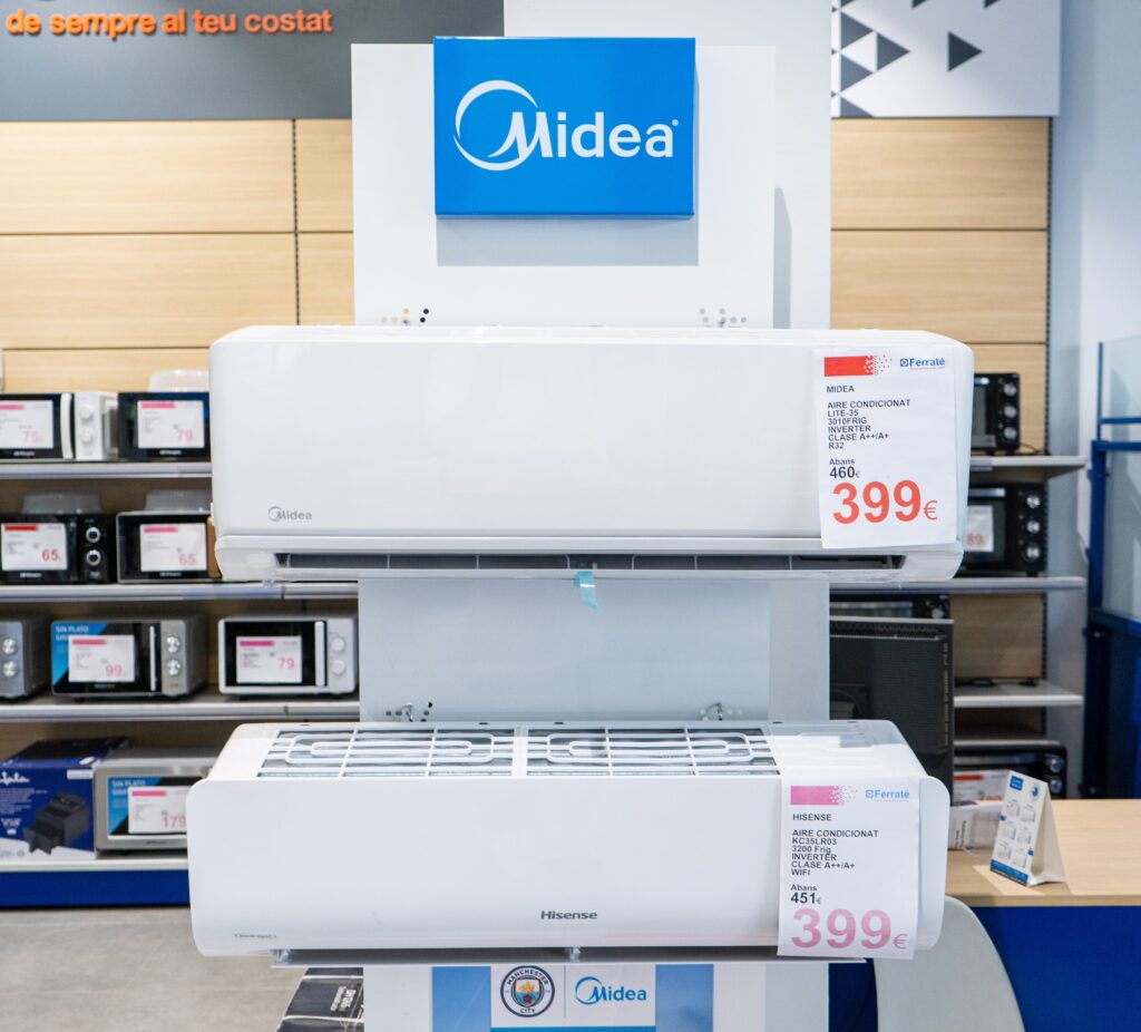 Aires acondicionados split de Midea y Hisense en oferta en la tienda Ferraté.